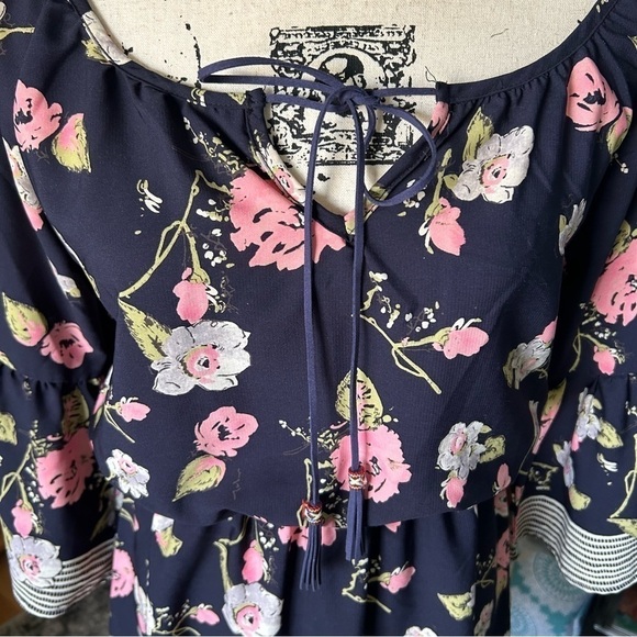 Le Lis Mid sleeve Midi Dress Sz Small - Picture 7 of 11